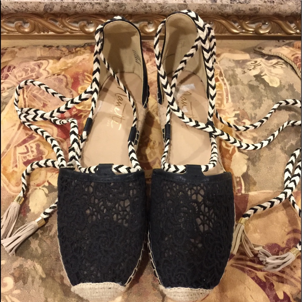 Shoes black